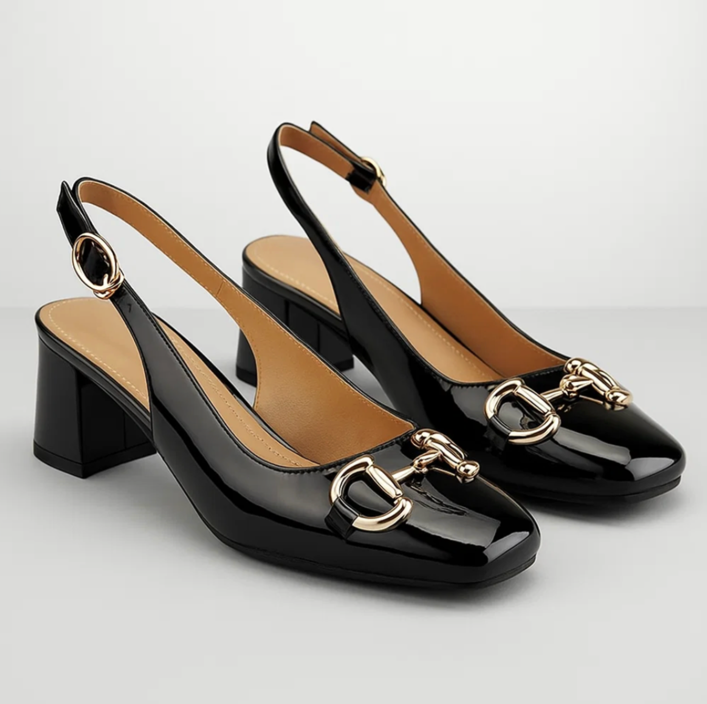 Novara | Gloss Slingback