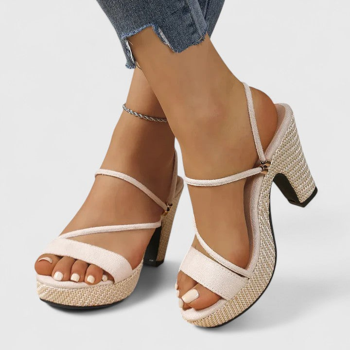 Lorienna | Elegante Hakken